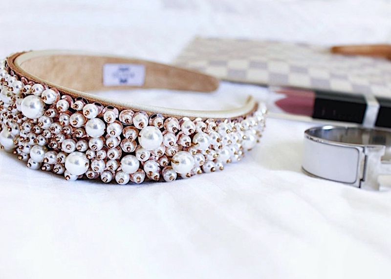 Diadem gyldene perler